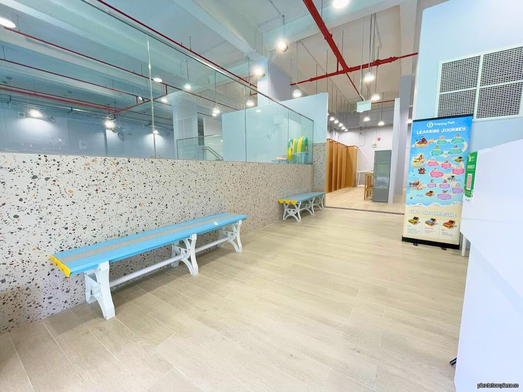 Happy Fish Swim School - Tengah