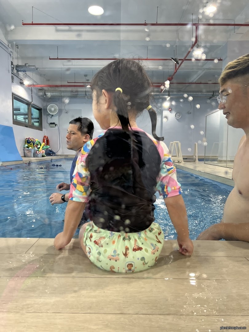 Happy Fish Swim School - Tengah - Image 9
